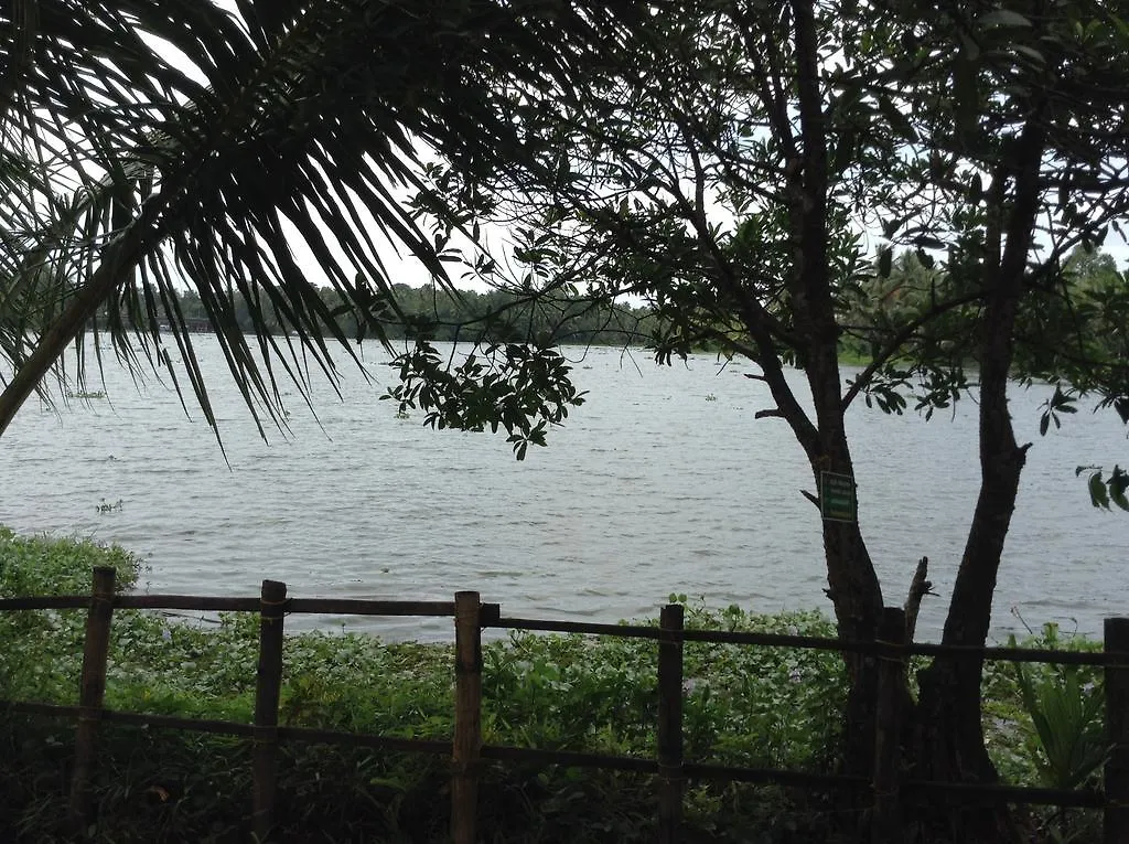 Mangrove Island Village Kochi Holiday home