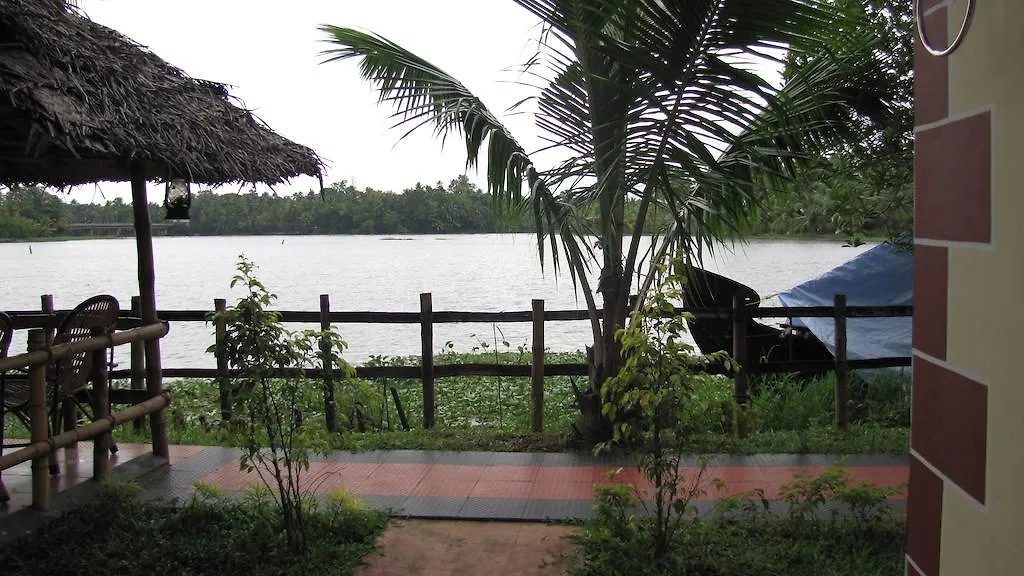 Mangrove Island Village Kochi 0*,  India