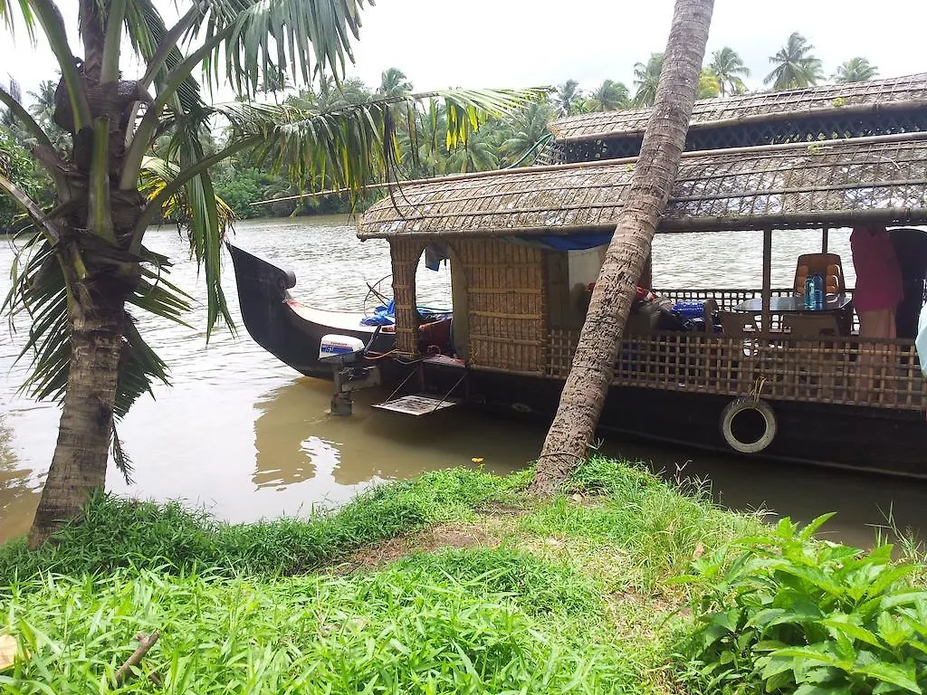 Mangrove Island Village Kochi Holiday home