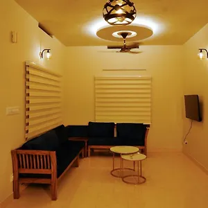 Holiday home Sarovaram -beautiful Riverfront, Kochi